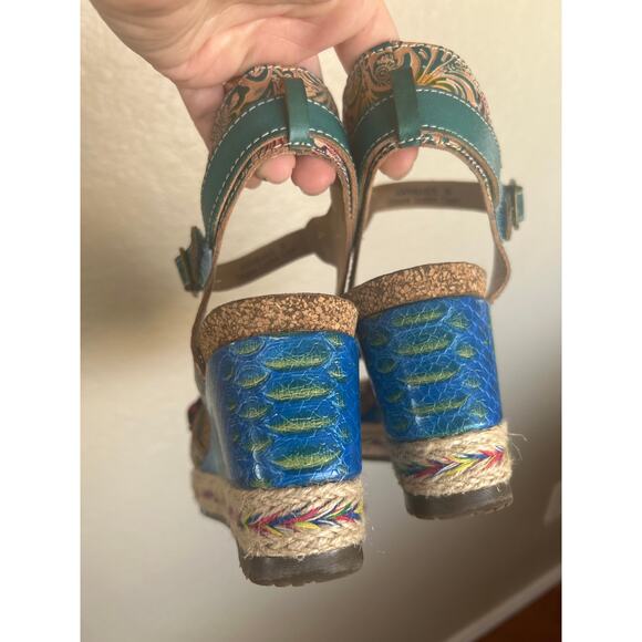 L'Artiste Annmarie Wedge Sandals - Picture 4 of 10